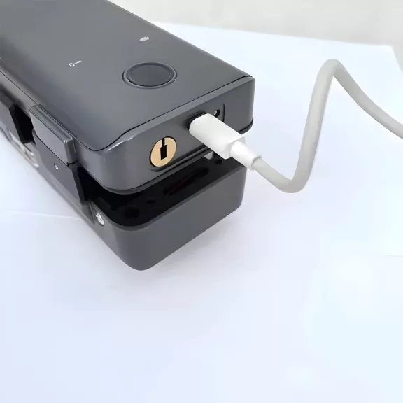 Okos üvegajtó zár, WiFi, LCD kijelzővel